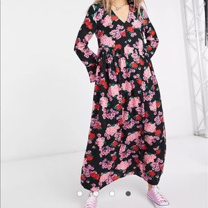 Nobody's Child 70s maxi dress in flower print - Size 8